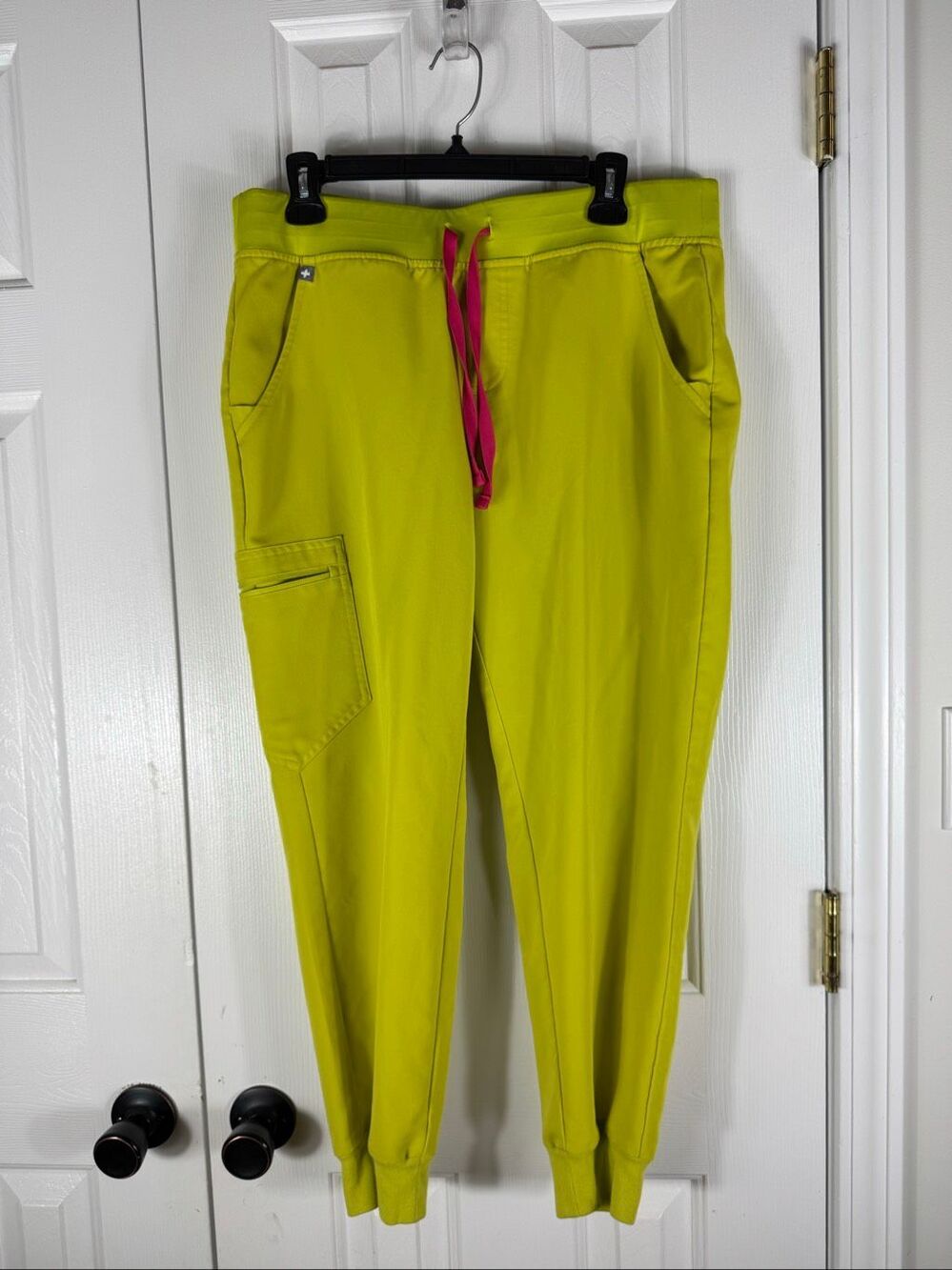 Figs Zamora Green Scrub Joggers Size L/P